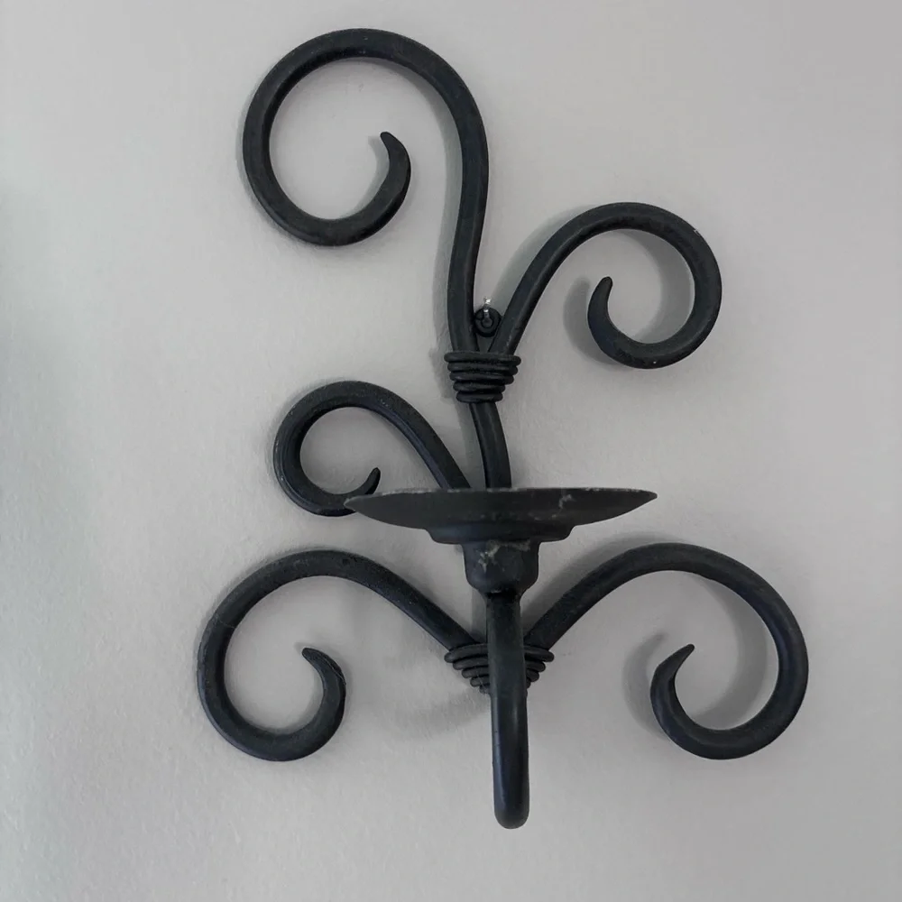 Black Metal Wall Candle Sconce - Elegant Scroll Design